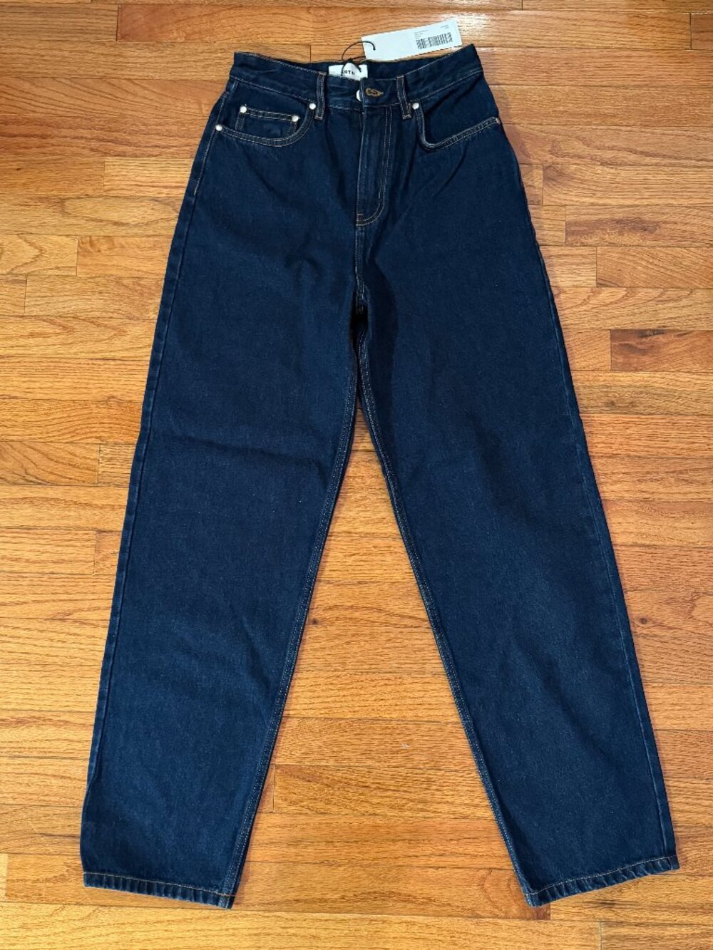 KOTN Unisex Antifit Denim in Dark Wash (27/32)